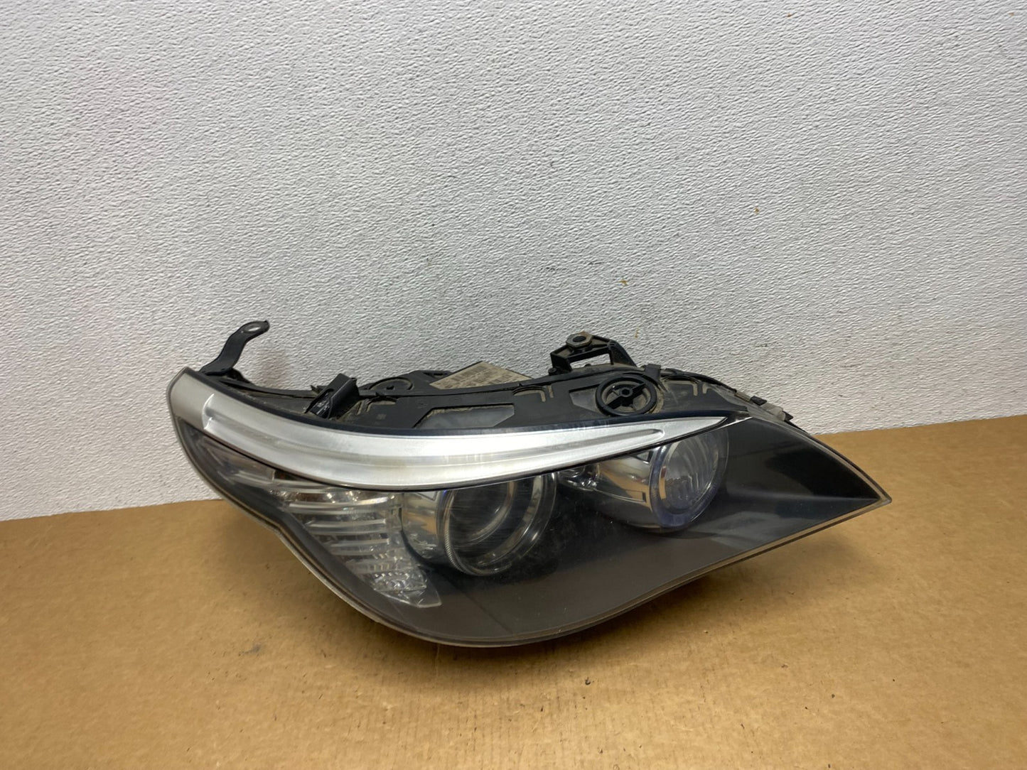 2008 to 2010 Bmw 5 Series 535I 550I AFS Xenon Hid Right Headlight AD4566 DW0
