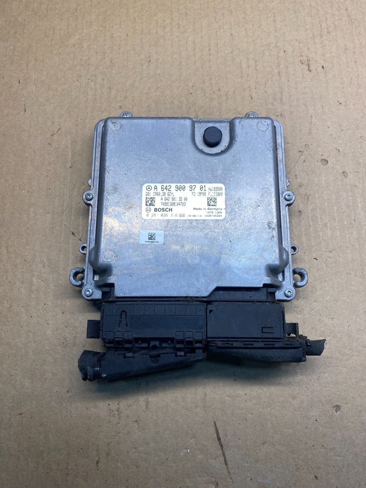 2010 to 2018 Mercedes Sprinter ECU ECM Engine Control Module Unit AG6213 DG0