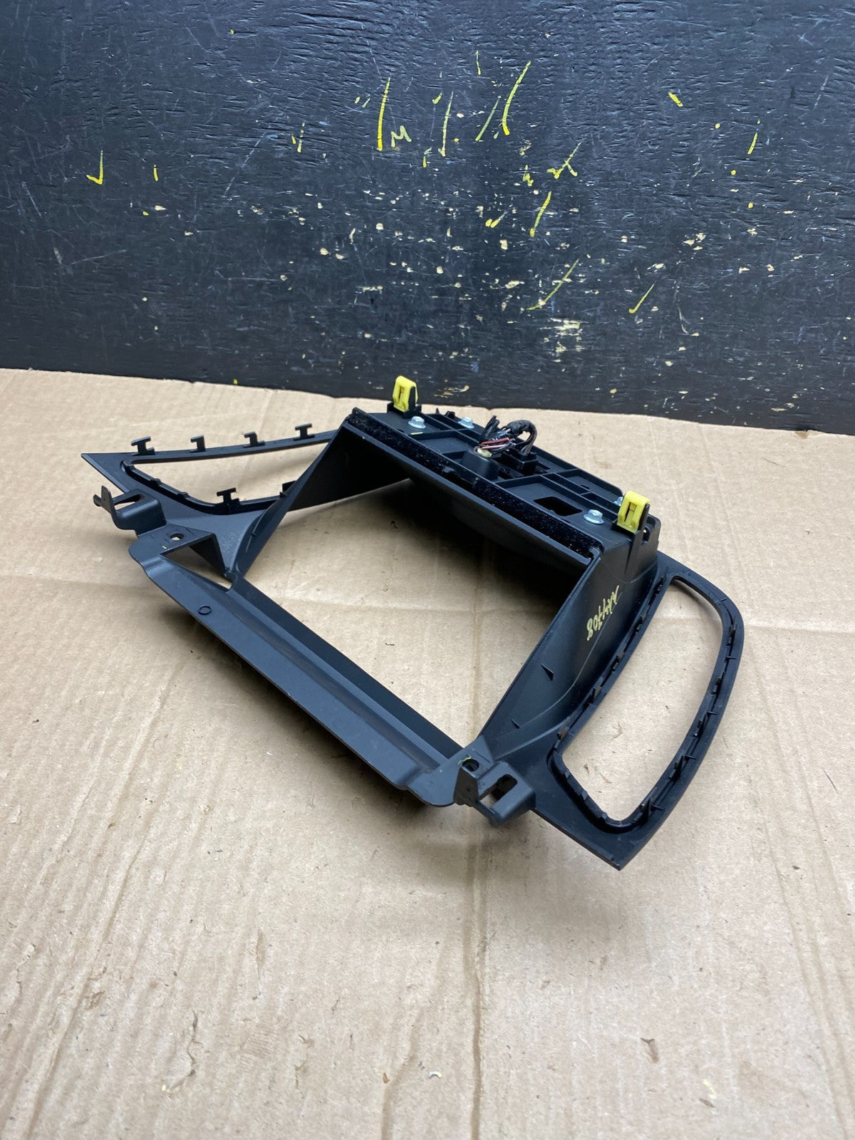 2013 to 2016 Ford Escape Dash Radio Control Panel Bezel cj54-18835 AA4708 DG3