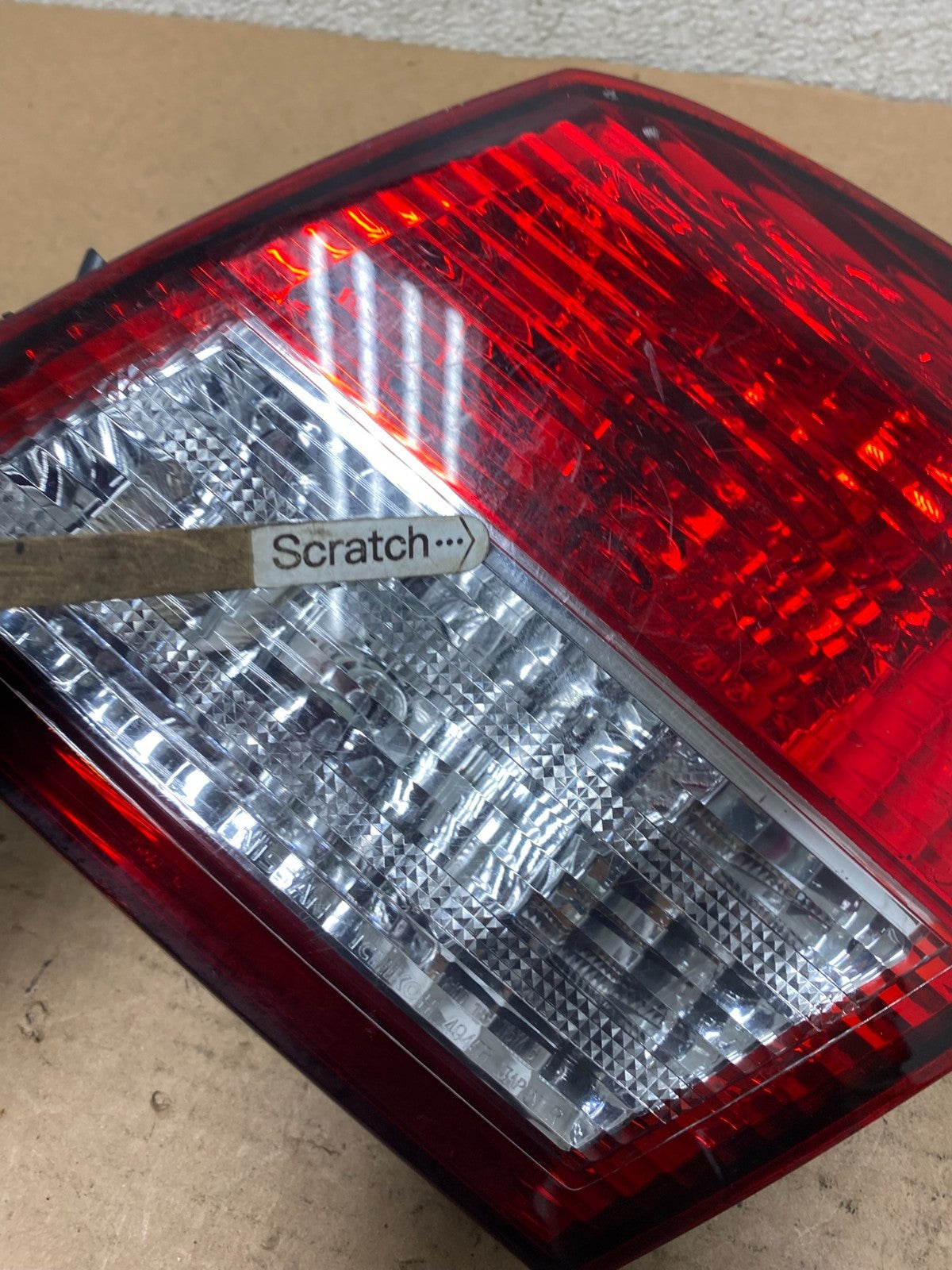 2002-2004 Infiniti i35 Inner Right Passenger Rh Side Tail Light OEM O9770 DW4