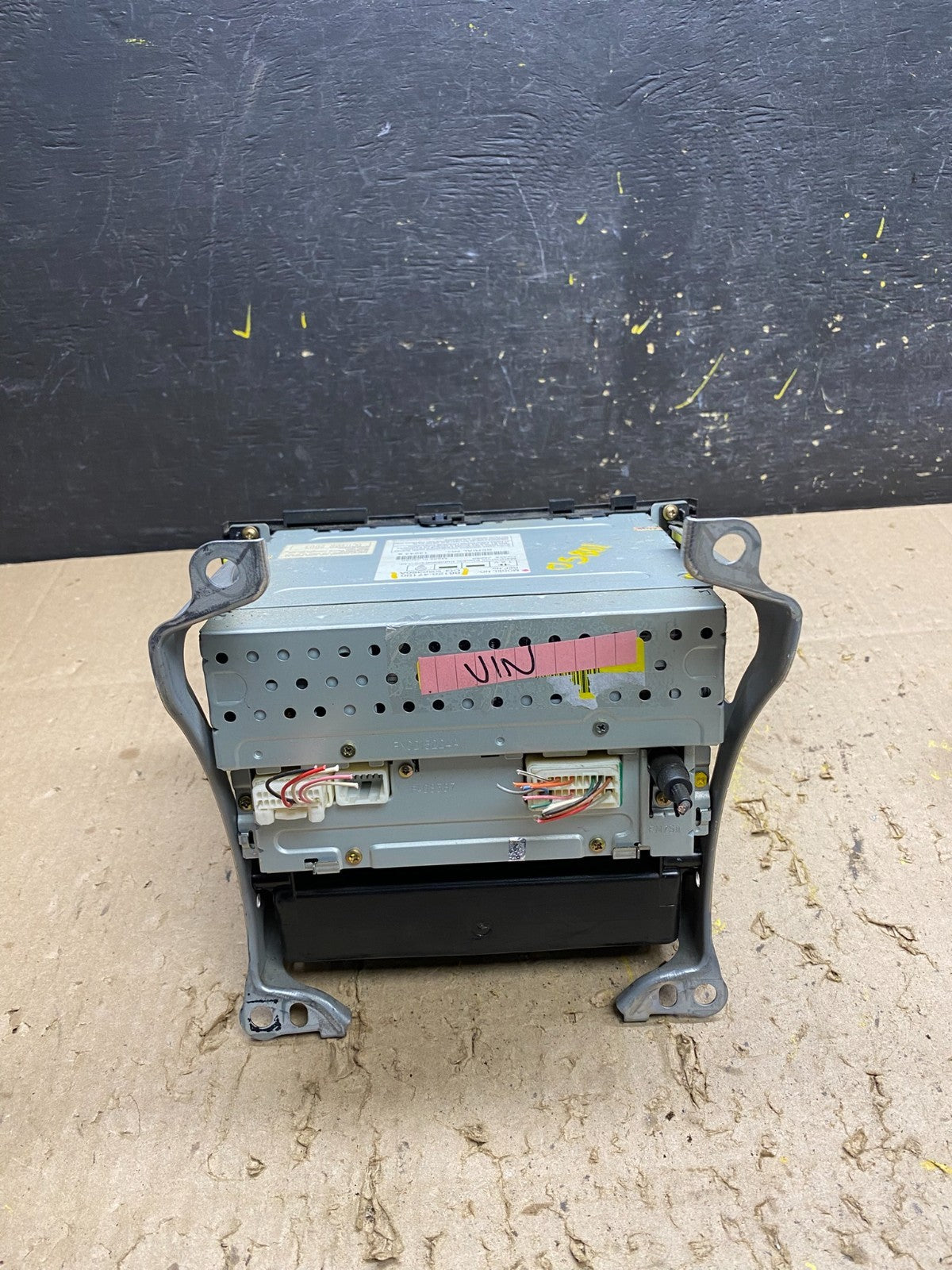 2003 to 2006 Toyota Prius OEM Radio AM/FM CD Player Oem U5801 DG6