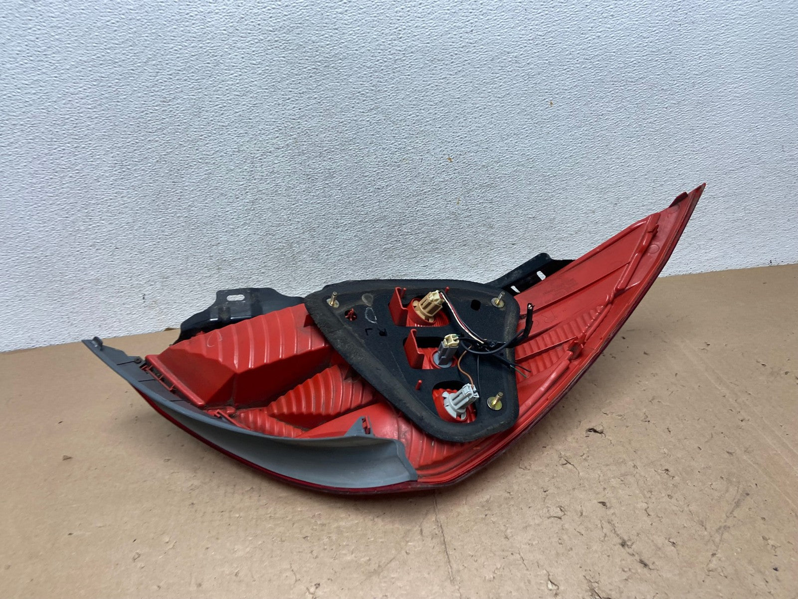 2003 2004 2005 Honda Accord Coupe Right Passenger Side Tail Light AG5538 LK4