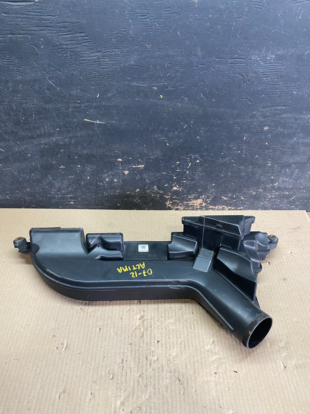 2007 to 2013 Nissan Altima 2.5L Air Duct Tube Resonator 16554-JA000 U7309 DG5