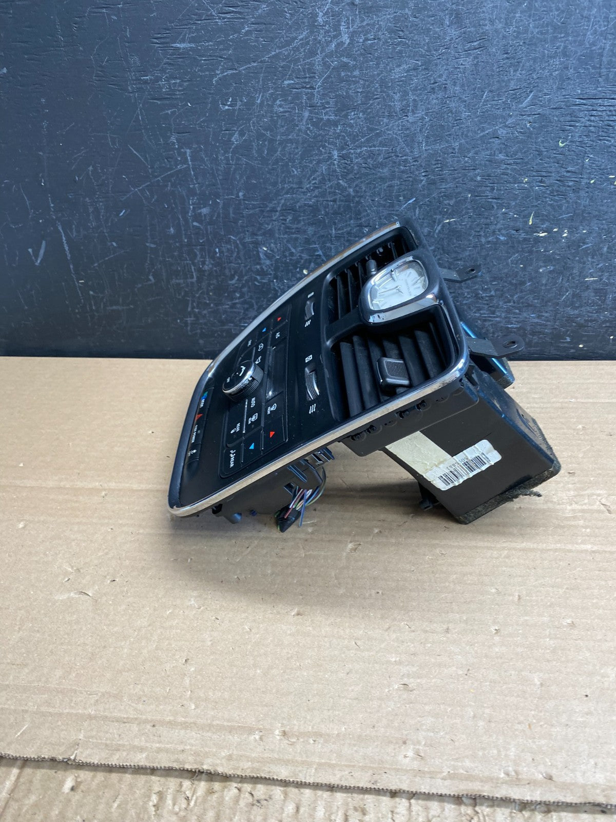 2011-2016 Chrysler Town Country Climate Control Panel Center Dash Trim AG0089 DG3