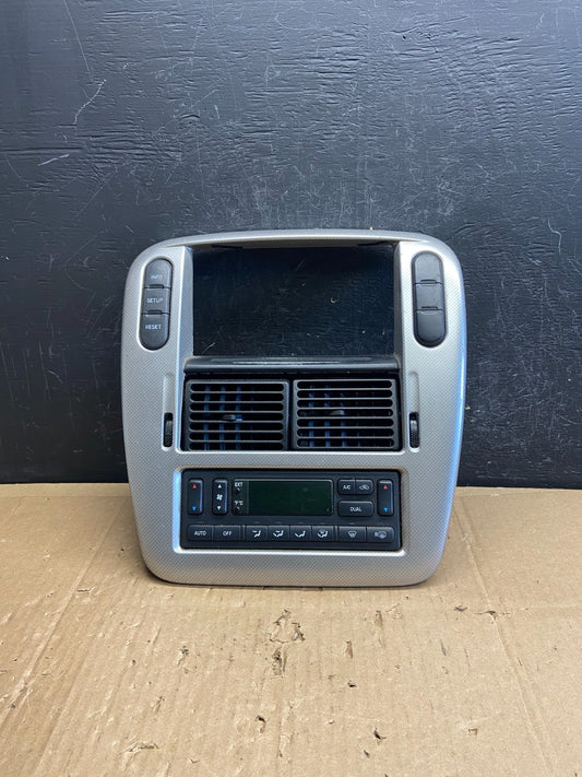 2002 to 2005 Ford Explorer Radio Dash Bezel Climate Control Air Vent AD2285 DG0