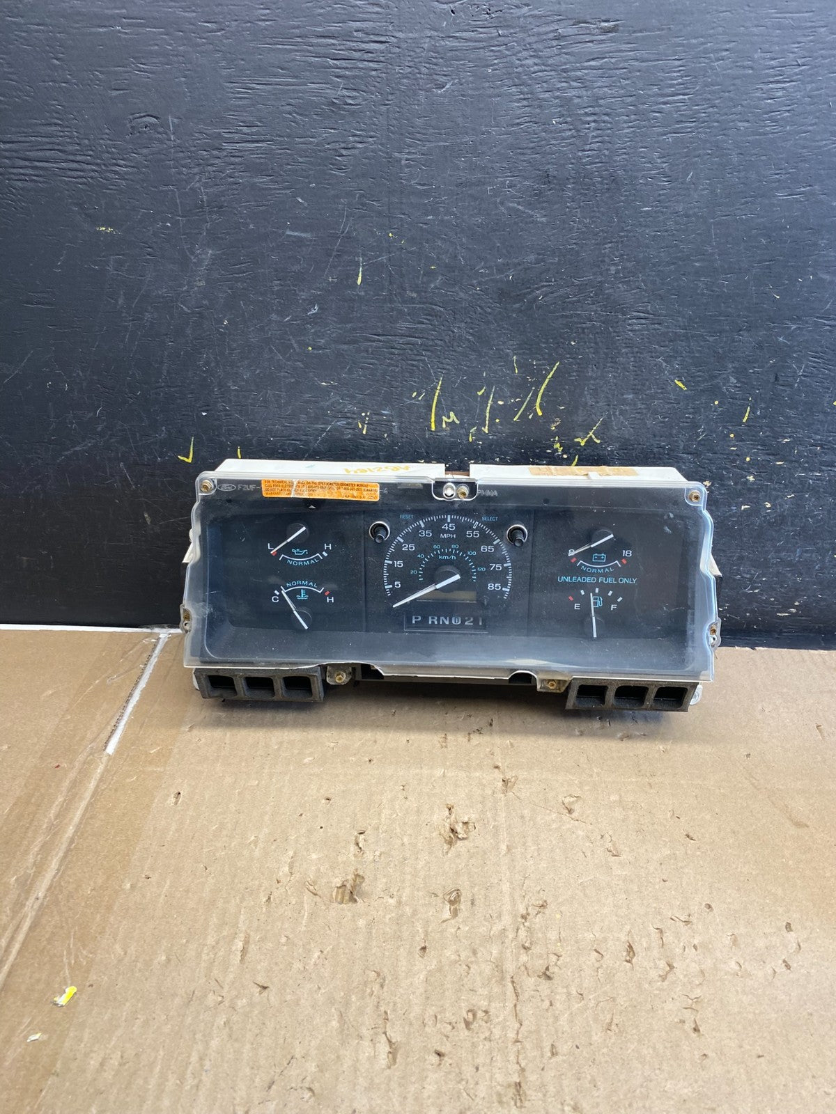 1996 Ford E150 E250 GAS Gauge Speedometer Cluster ab2184 DG0