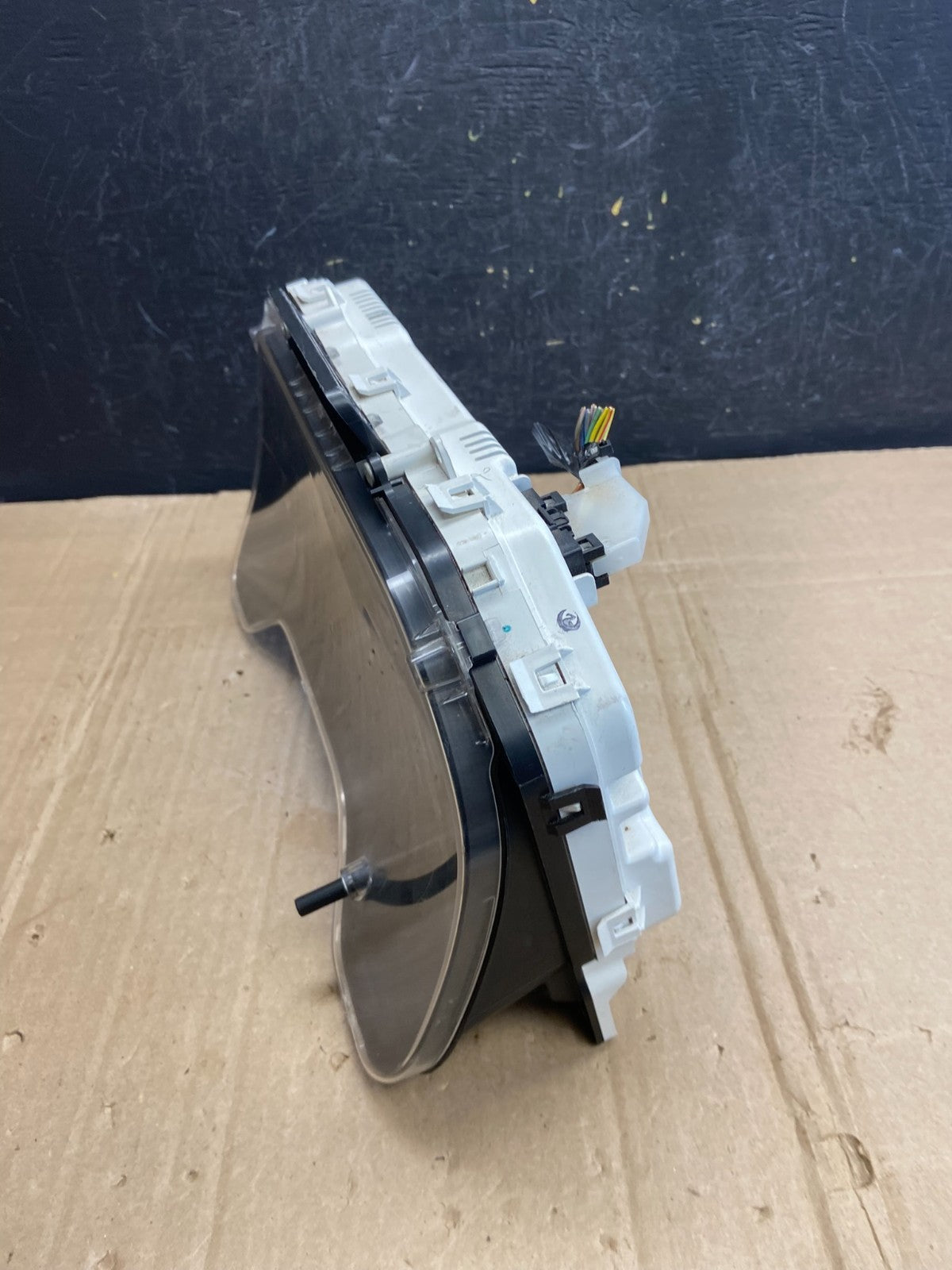 2011 to 2013 Ford E150 E250 E350 VAN Gauge Speedometer Cluster AD7142 DG4