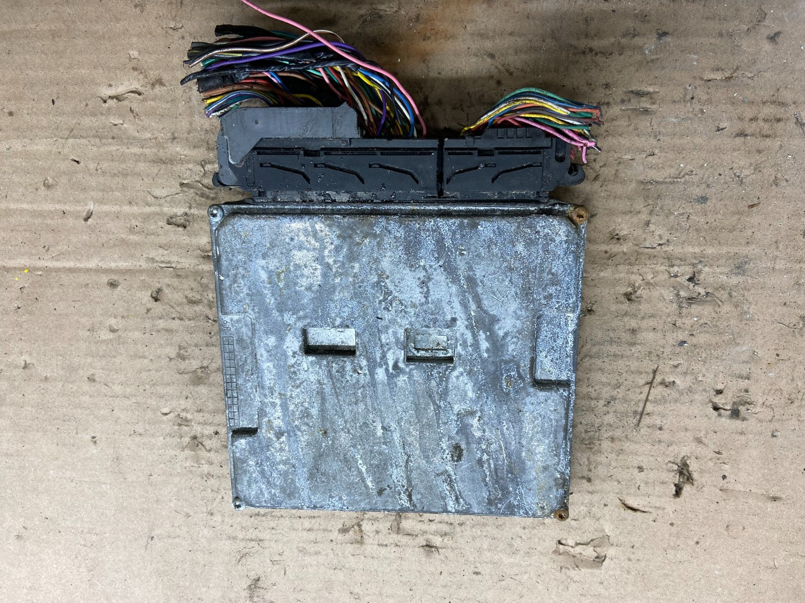 2009 to 2010 Toyota Corolla Engine Control Computer ECU PCM q0172 DG1