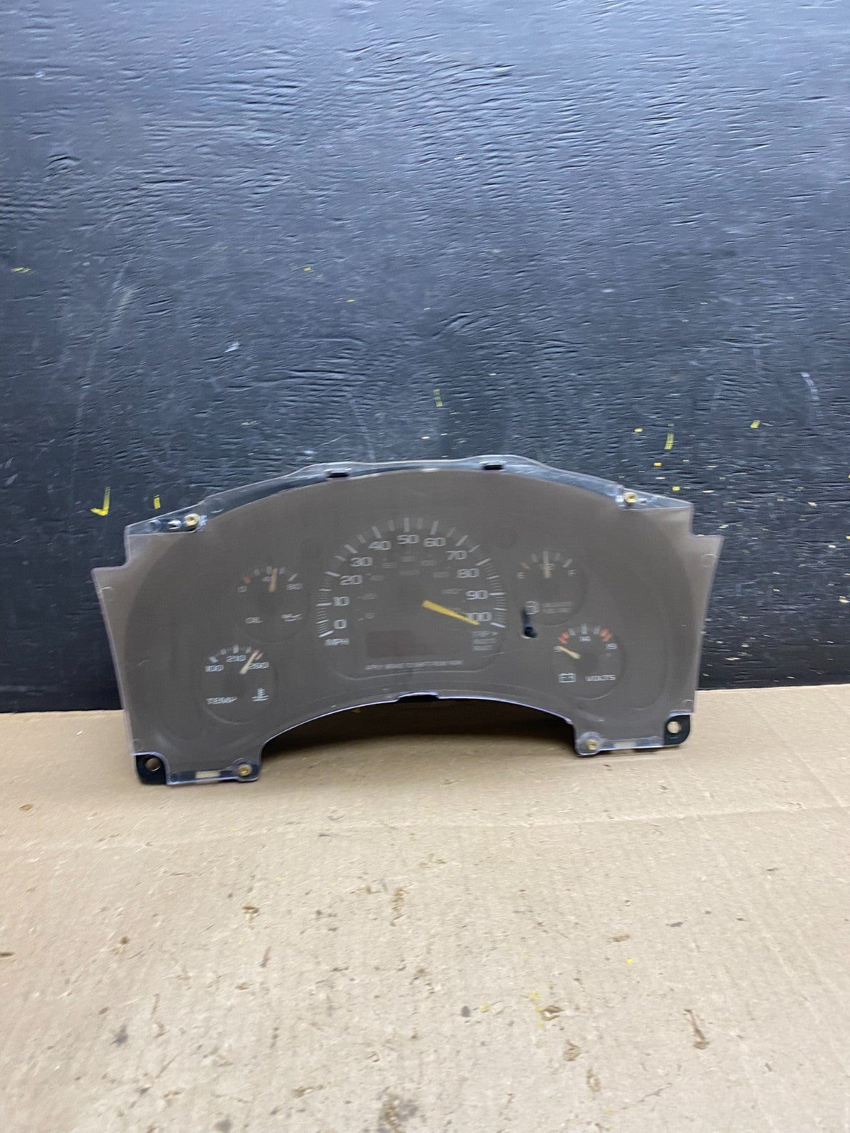 1996 to 2000 Chevrolet Express Speedometer Cluster Gauge OEM  u4847 DG0