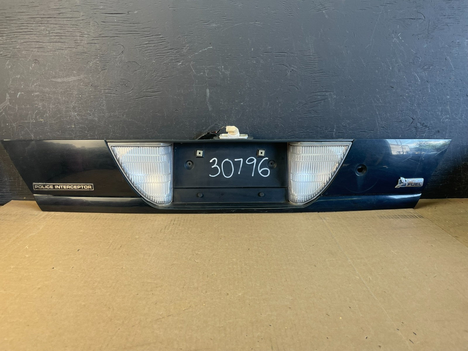 1998 - 2011 Ford Crown Victoria Trunk Rear Garnish License Plate Panel AD0140 DG0