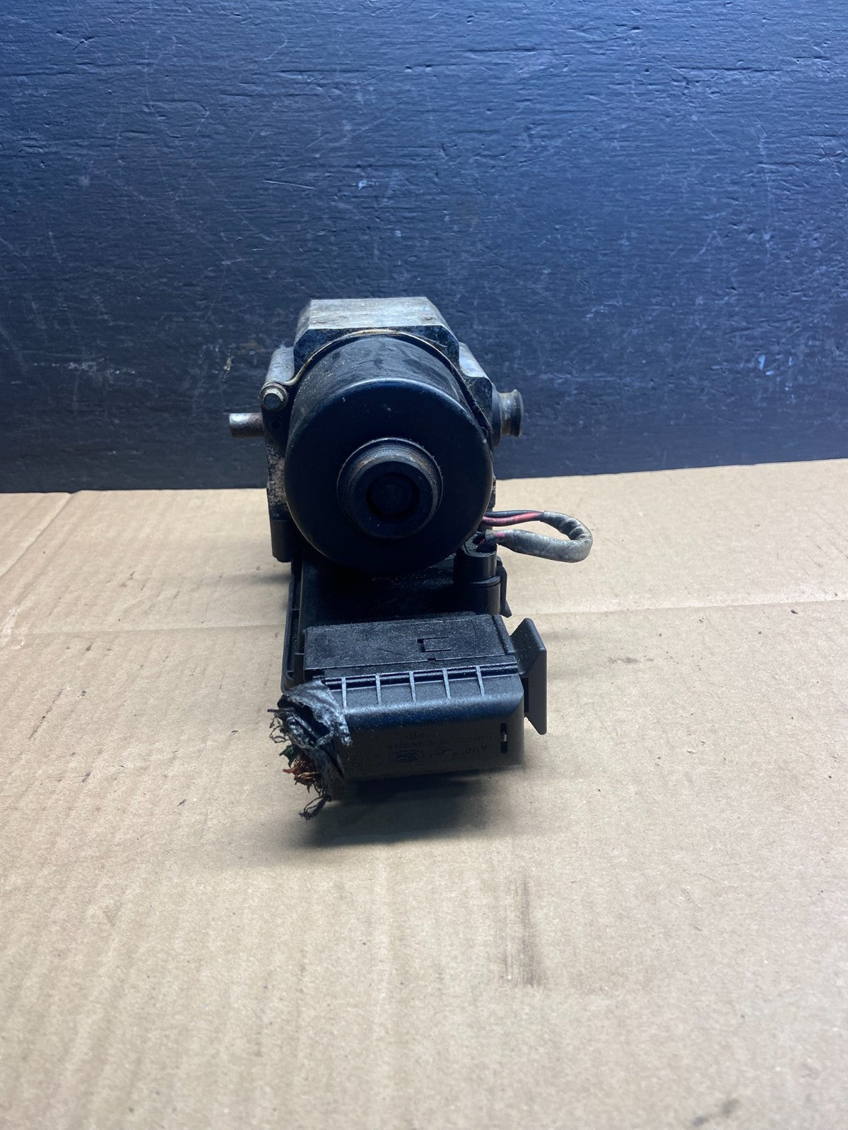 2006 2007 Ford E250 E350 Anti-Lock ABS Antilock Brake Pump ad1845 DG5