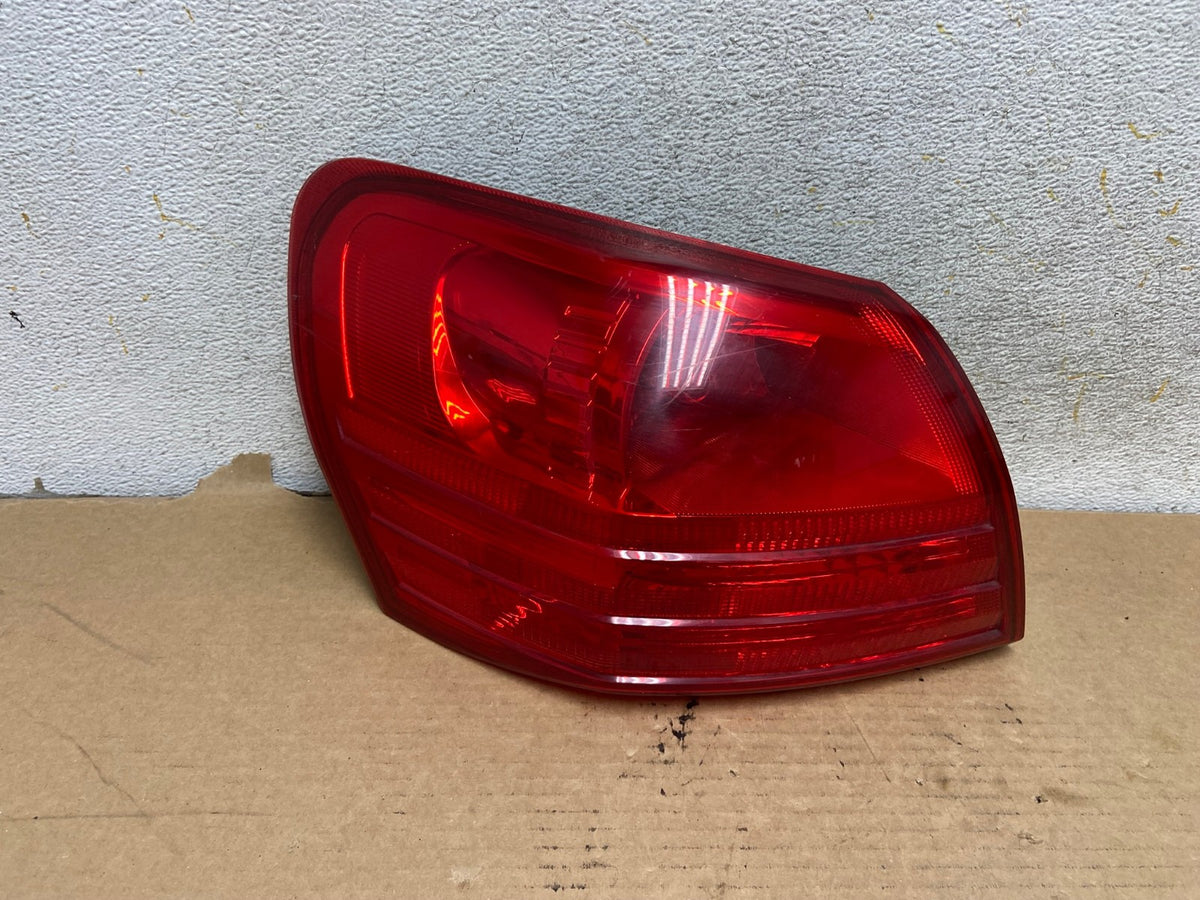 2008 to 2015 Nissan Rogue Left Driver Lh Side Tail Light AH7808 LK0