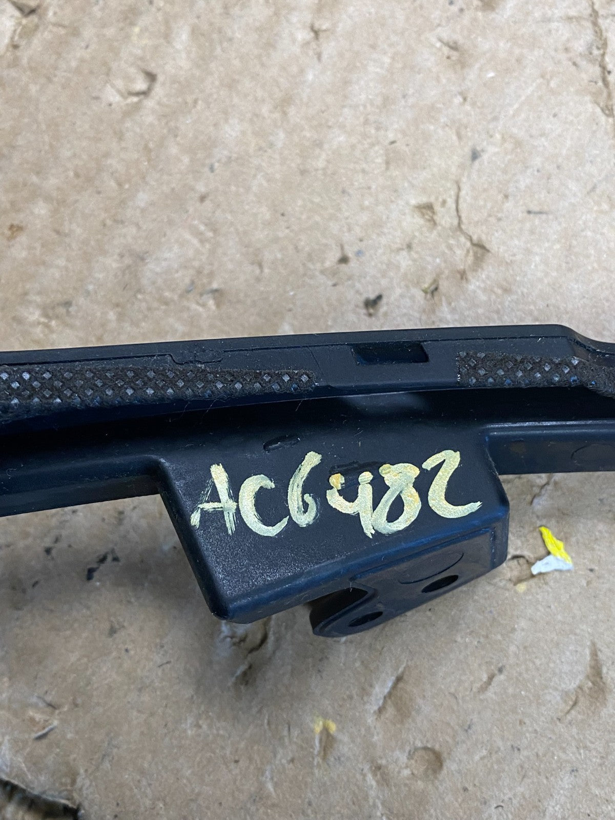 2011-2013 Hyundai Elantra Dash Radio Bezel Clock Display Trim ac6482 DG6