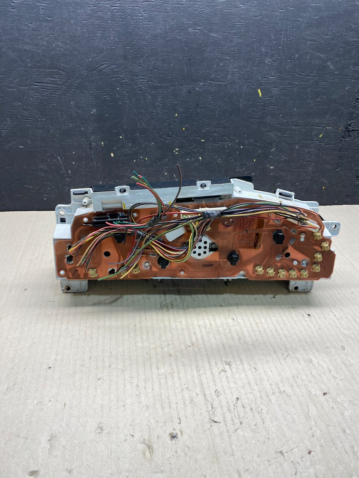 2001 - 2002 Ford Econoline E250 E350 Van Speedometer Instrument Cluster O3391 DG4