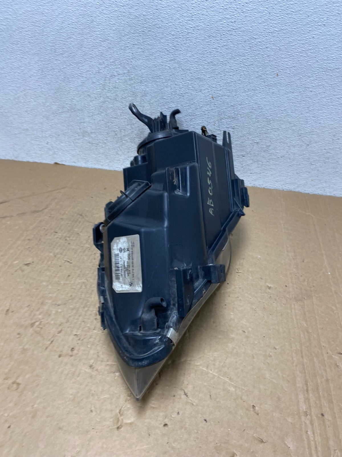 Halogen 2004 -2007 BMW 535i 5 Series Right Passenger Side Headlight AG0546 DW9