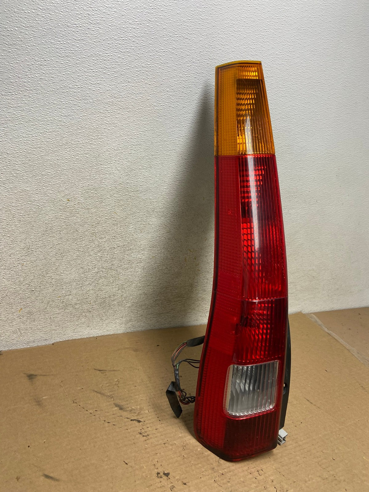 2002 2003 2004 Honda Crv Cr-v Left Driver Lh Tail Light AH4256 LK1