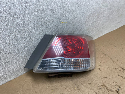 2008 to 2012 Honda Accord Sedan Tail light Right Passenger RH Side X2348 DW2