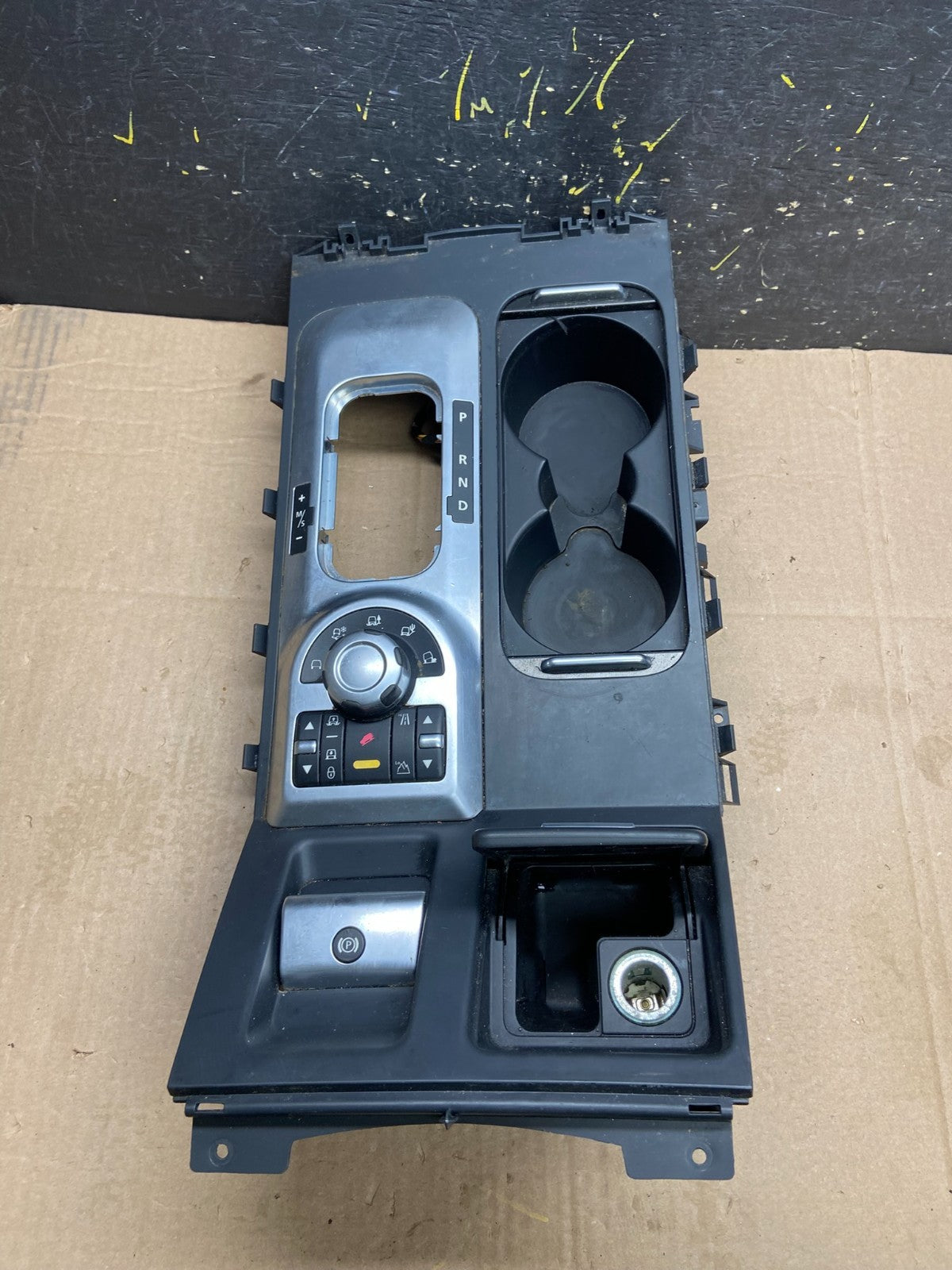 2010-2012 Land Rover Range Rover HSE Center Console Shifter Bezel Trim z0073  DG1