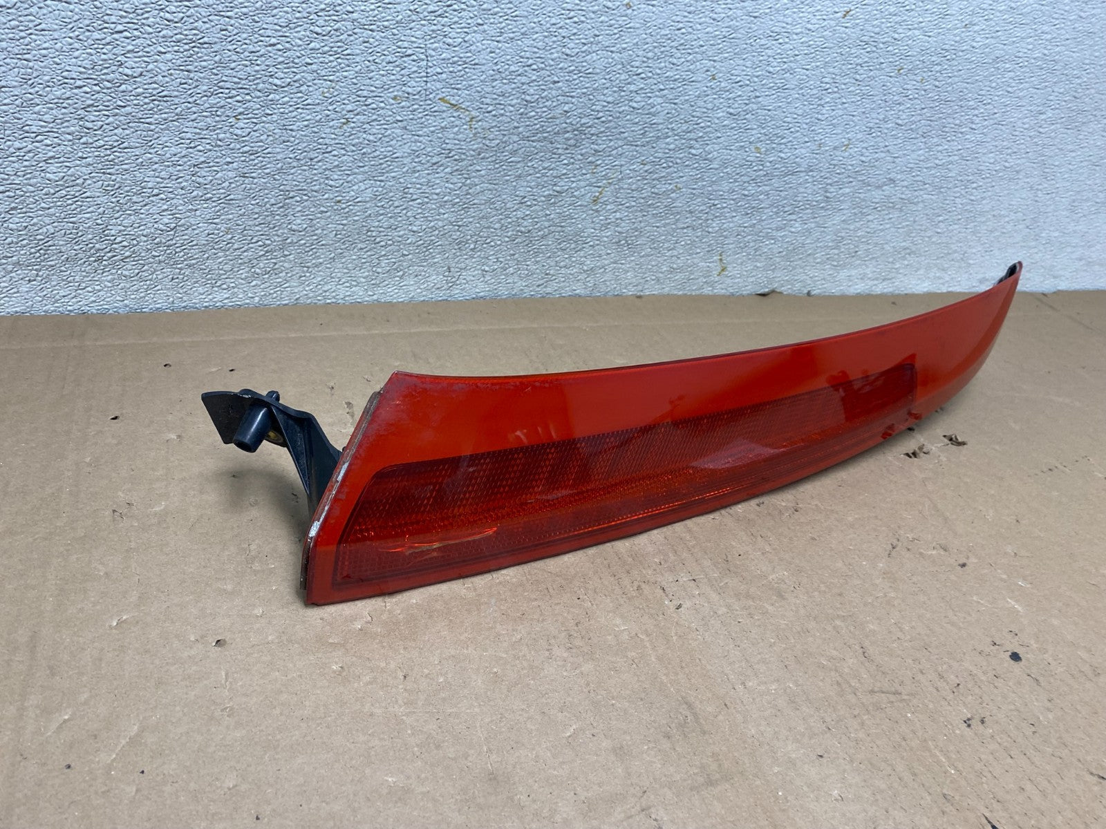 2003 to 2006 Volvo XC90 Left Driver LH Side Upper Tail Light OEM S0594 DW2