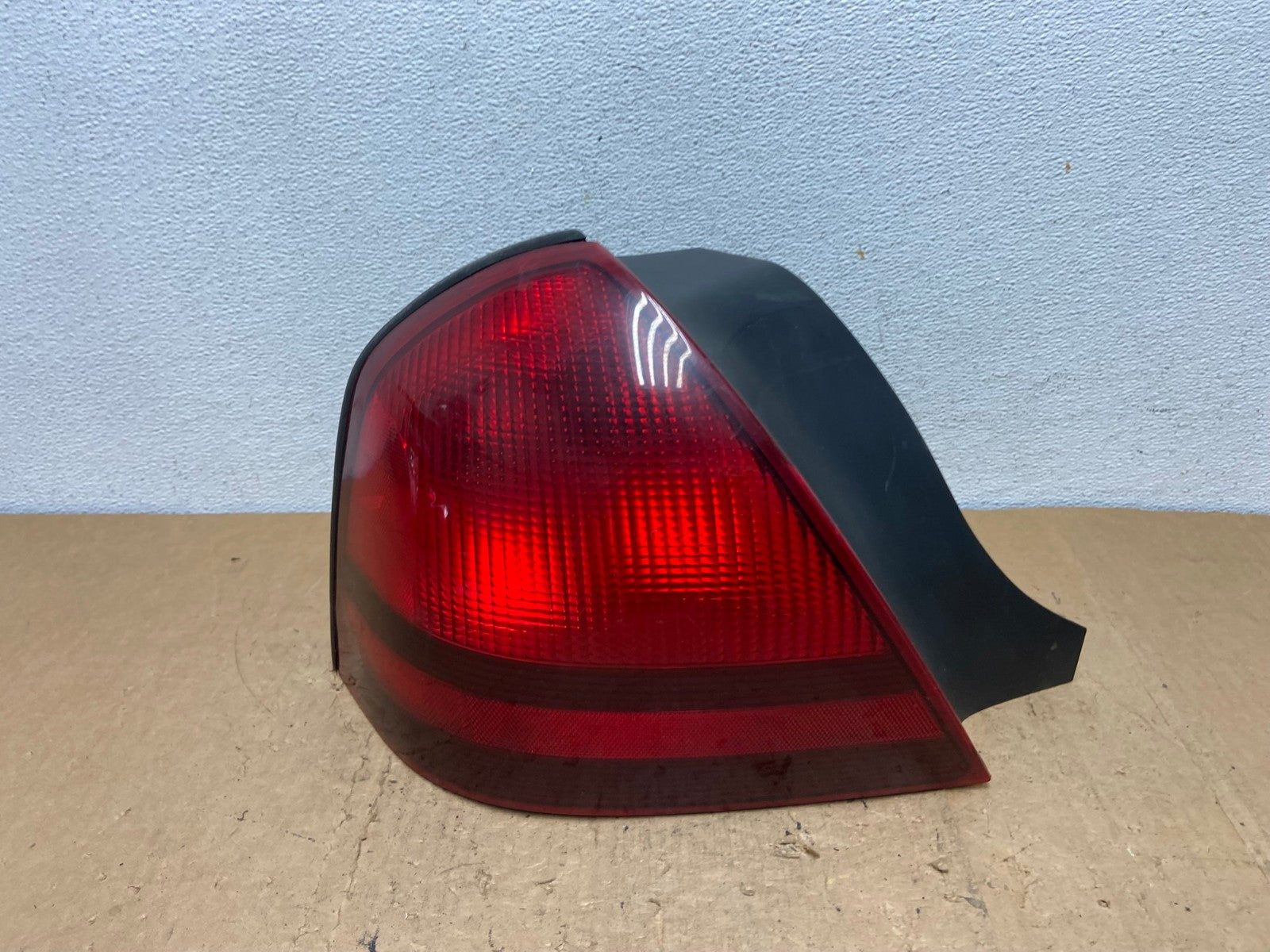2003-2011 Mercury Grand Marquis Left Driver Lh Side Tail Light AD0671 LK0