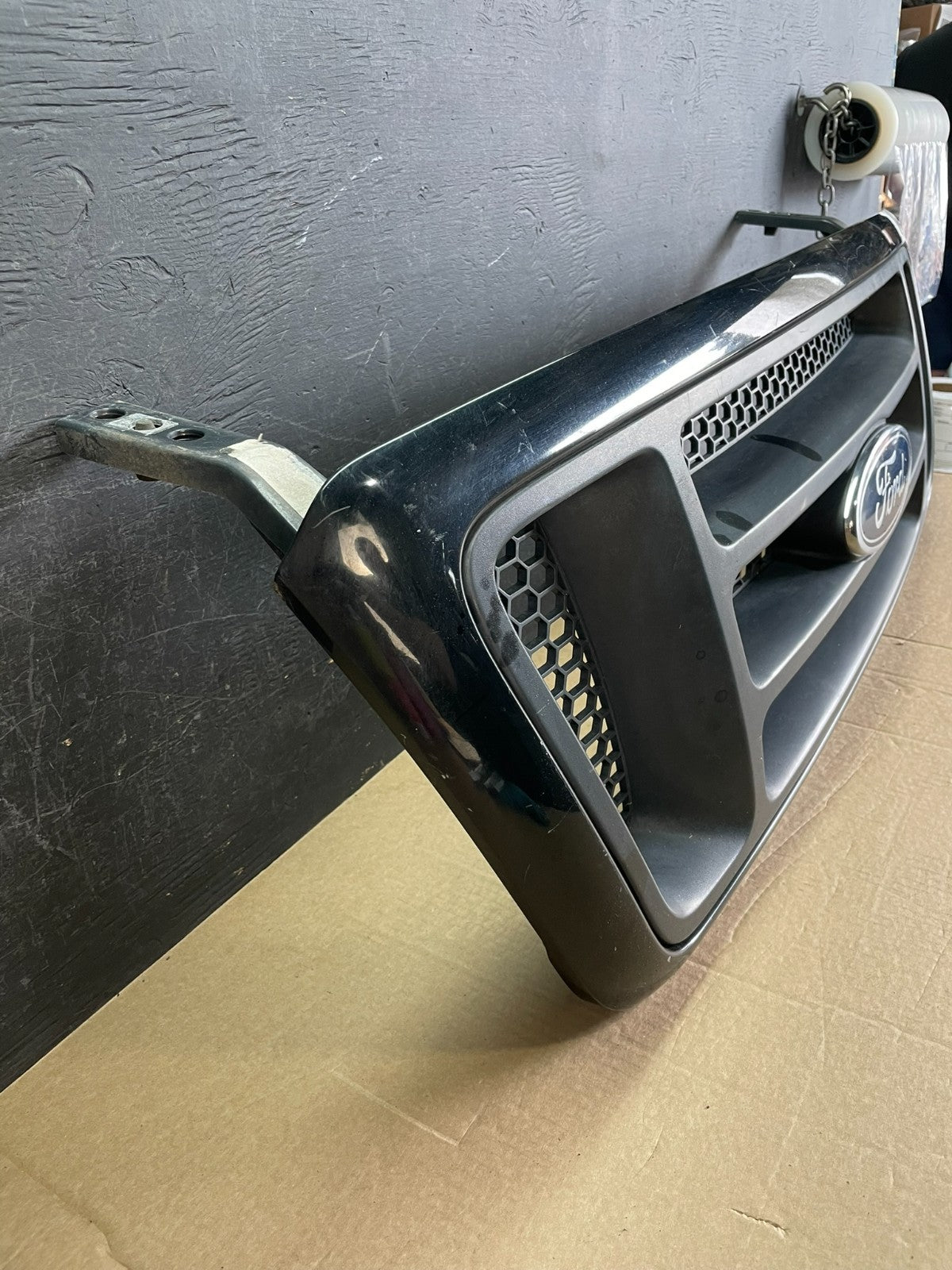 2004 to 2008 Ford F150 F-150 Front Upper Grill Grille af5219 DG2