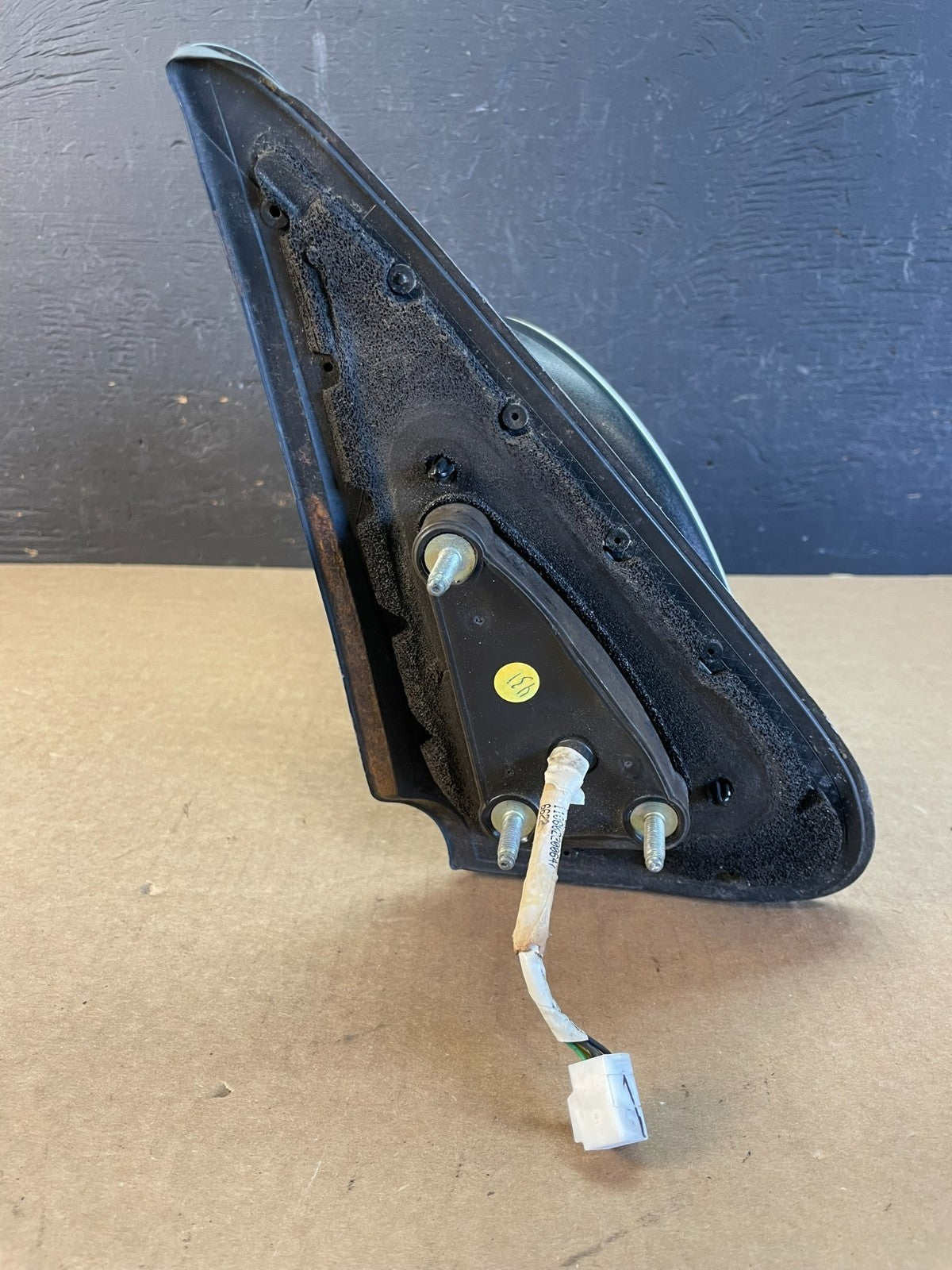 2001 to 2006 Toyota Sequoia Left Driver View Door Mirror AC9984 DG4