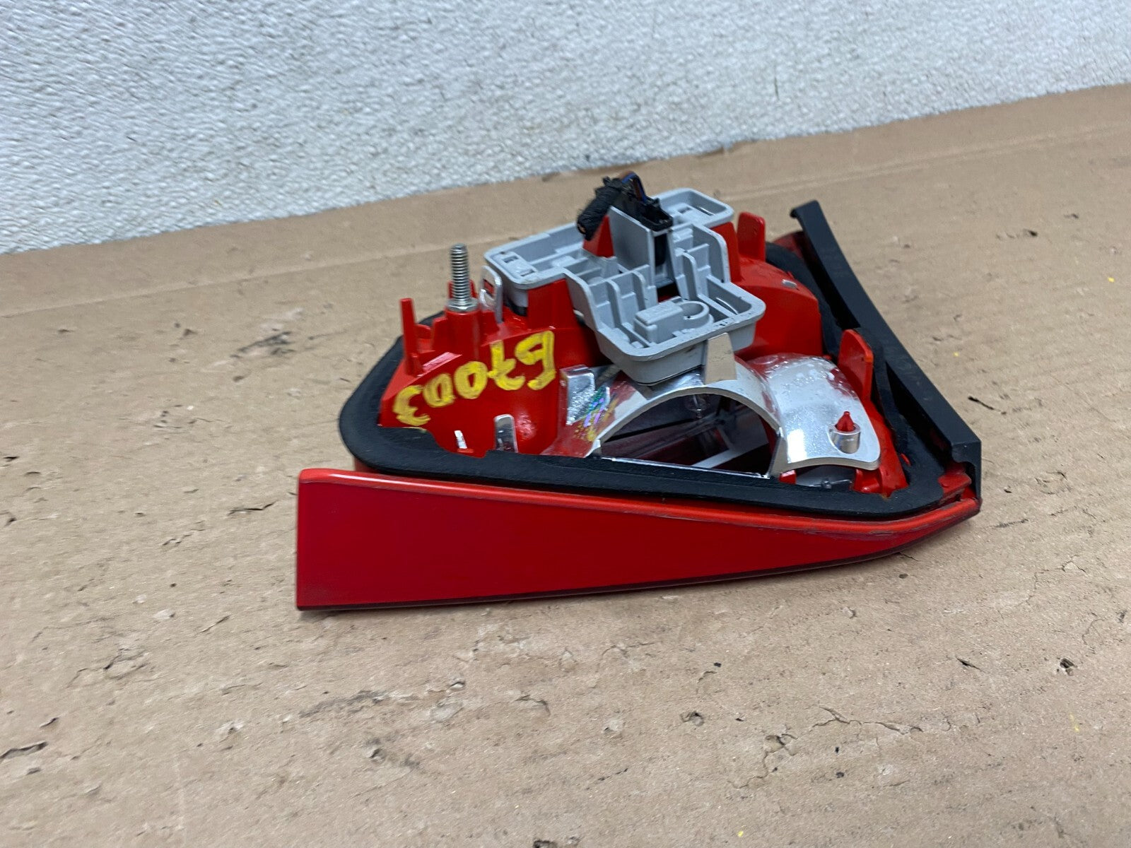 2009 to 2012 Audi A4 Avant Wagon Left Driver Side Inner Tail Light G7003 KC4