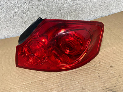 2007 to 2013 Infiniti G35 G37 Sedan Right Passenger Rh Tail Light AG8969 DW0