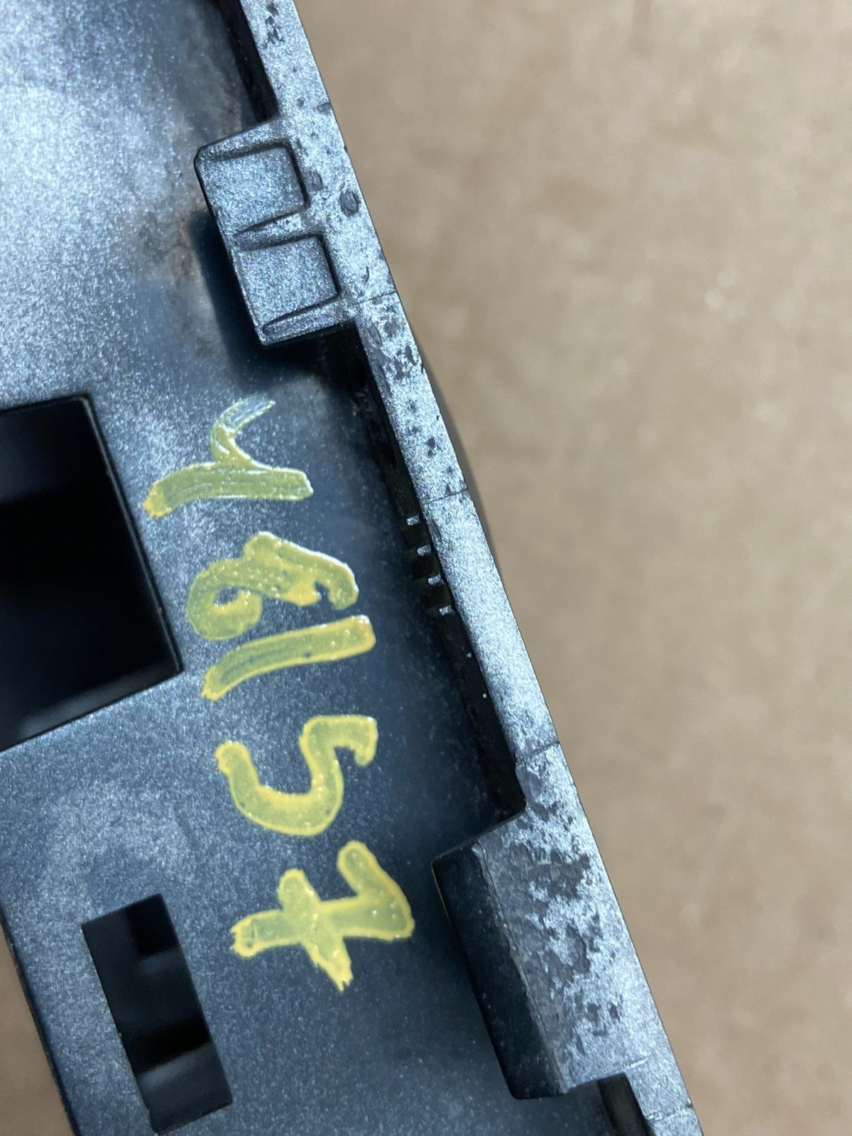 2007-2014 Chevrolet Silverado Tahoe Left Driver Master Window Switch y8157 DG7