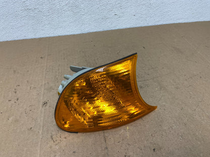 2000 to 2003 BMW 325Ci 330Ci E46 Coupe Right Passenger Turn Signal AC5832 DW0
