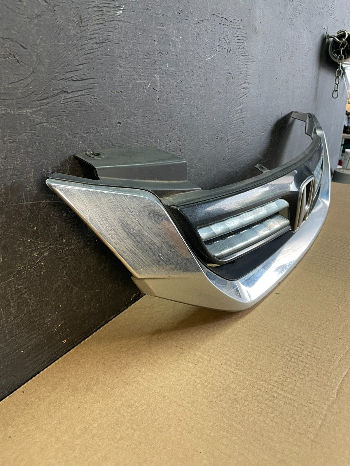 2013 to 2015 Honda Accord Sedan Chrome Front Bumper Upper Grille AF51932
