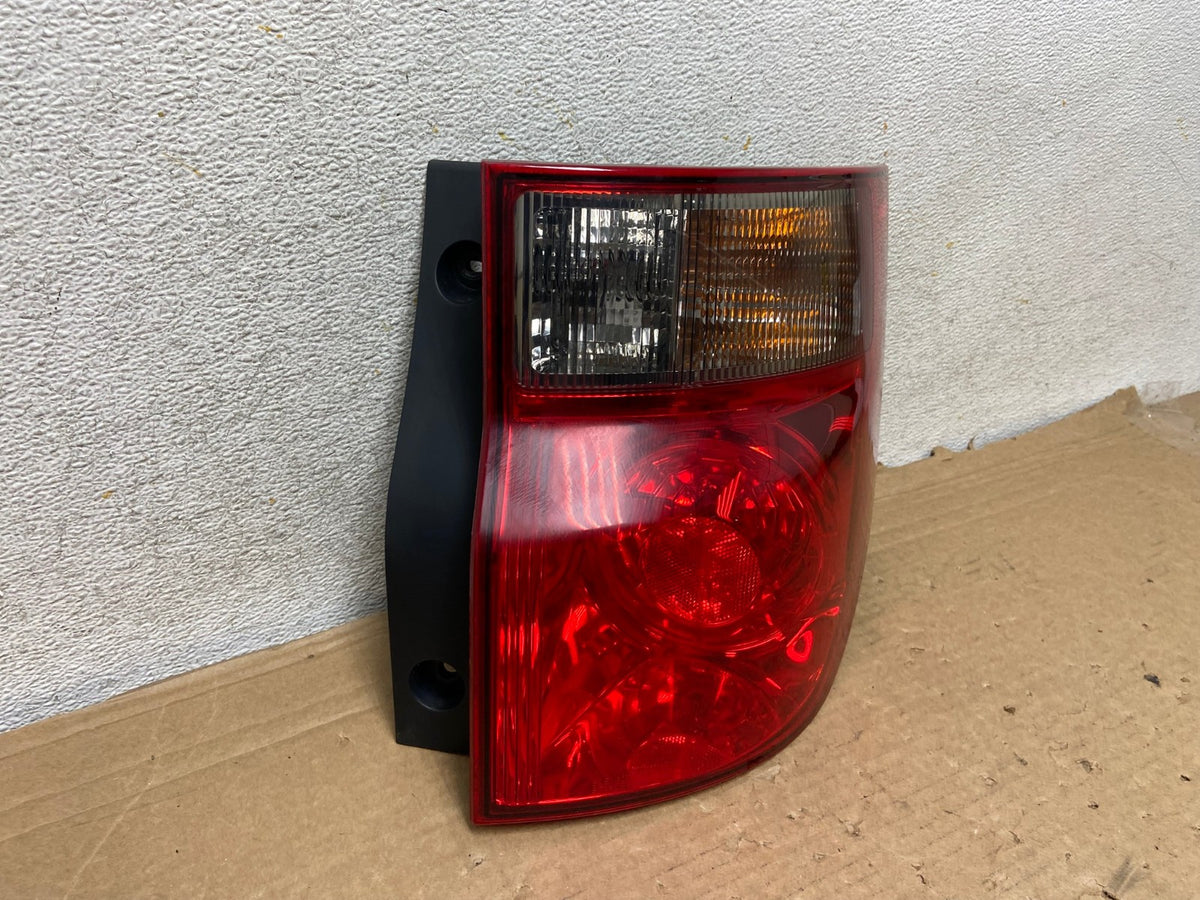 2003 to 2008 Honda Element Right Passenger Rh Side Tail Light AH8480 LK1