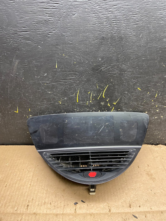 2006 to 2014 Subaru Tribeca Dashboard Center Dash Air Vent Oem Y7758 DG0