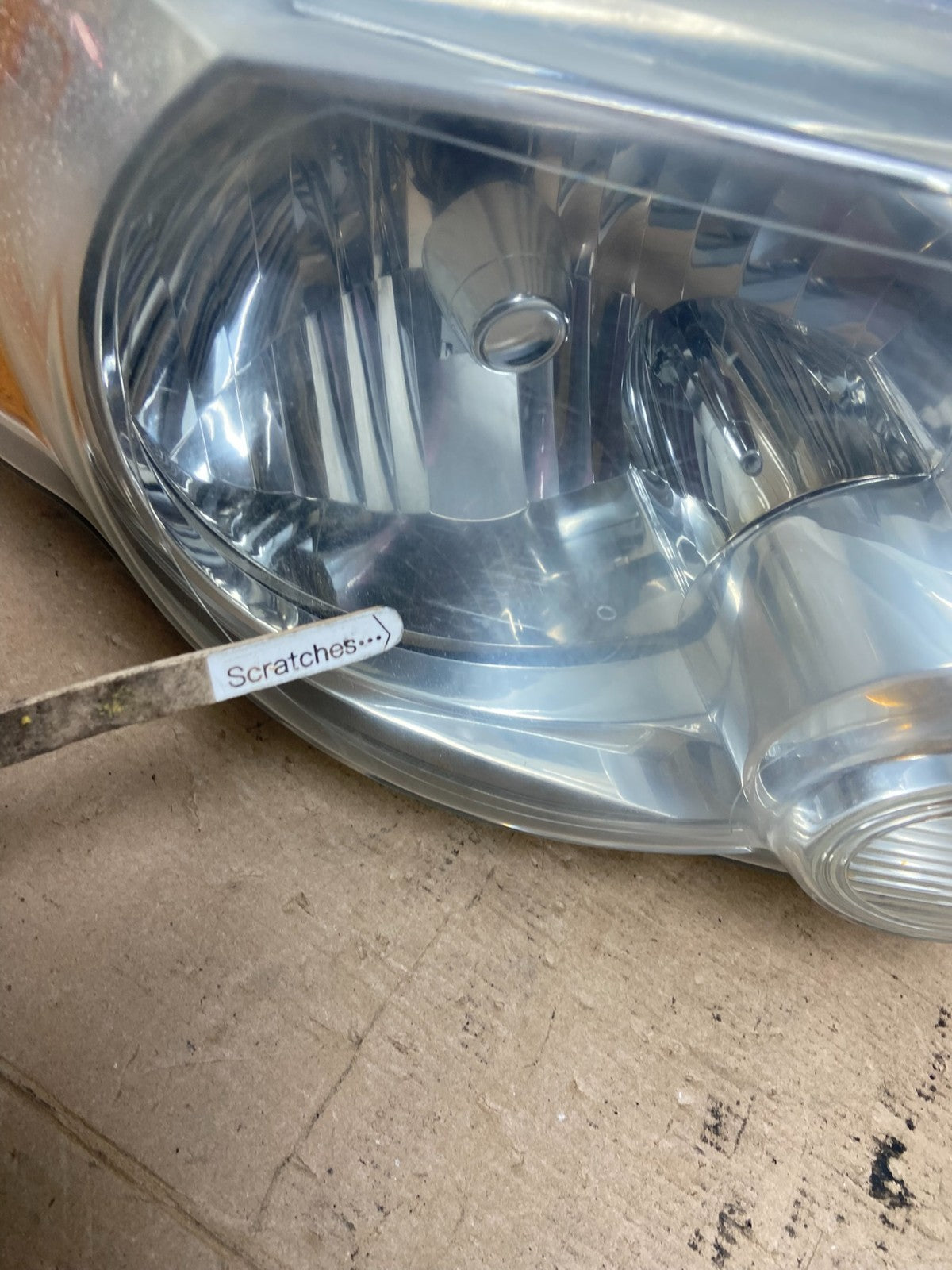 2008 to 2012 Ford Escape Headlights Left+Right Side Set Halogen AF4517 DW3