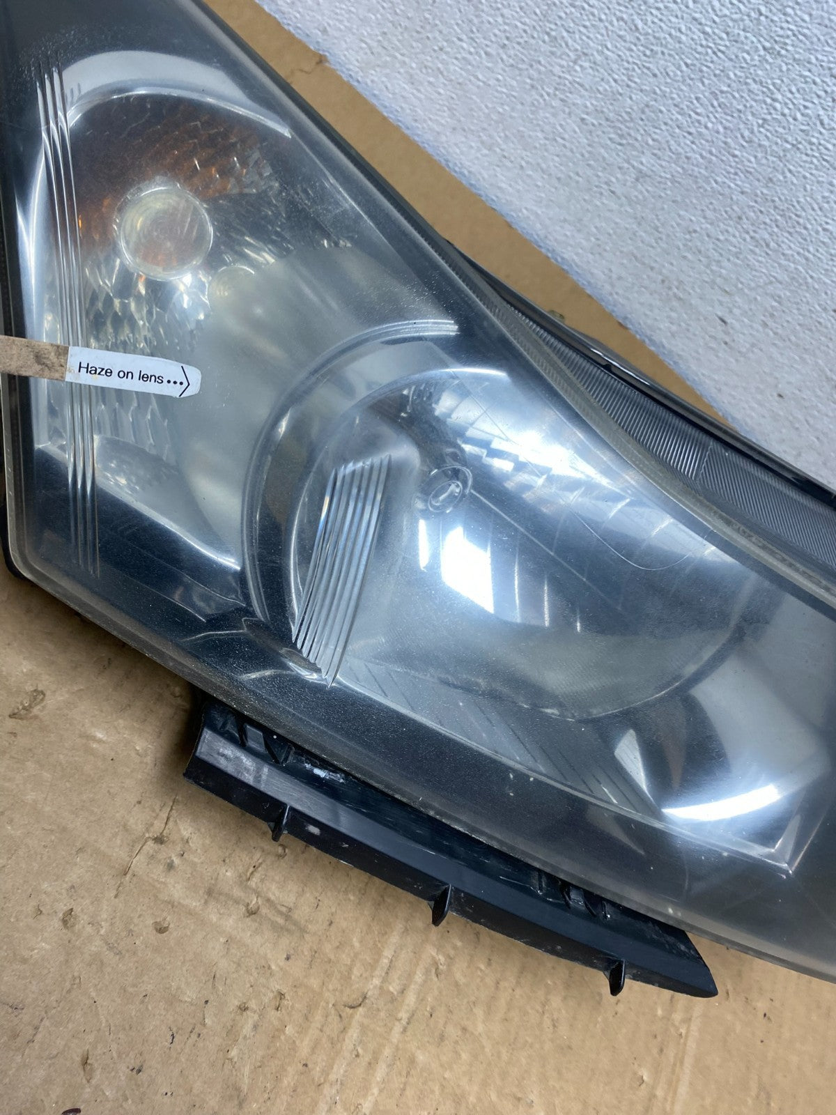 2011 to 2015 Chevrolet Cruze Halogen Right Passenger Rh Headlight AC7658 DW5