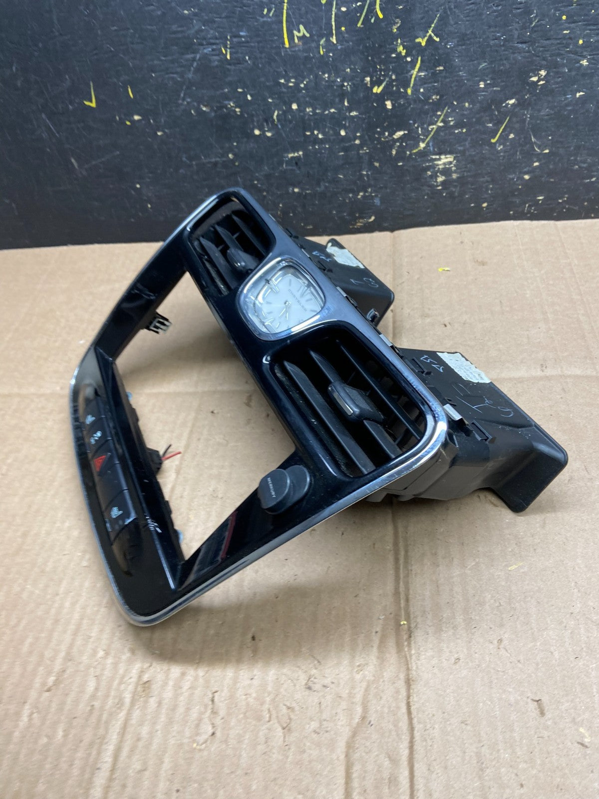 2011-2014 Chrysler 200 Dash Radio Bezel Trim Clock Hazard Bezel AA4781 DG3