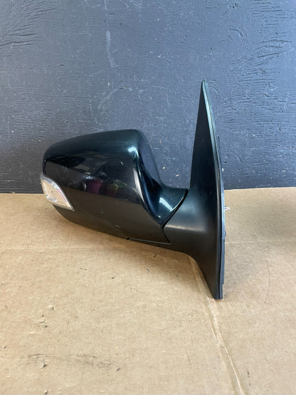 2011 to 2014 Kia Sedona Right Passenger RH Side Door Mirror AE0928 DW1