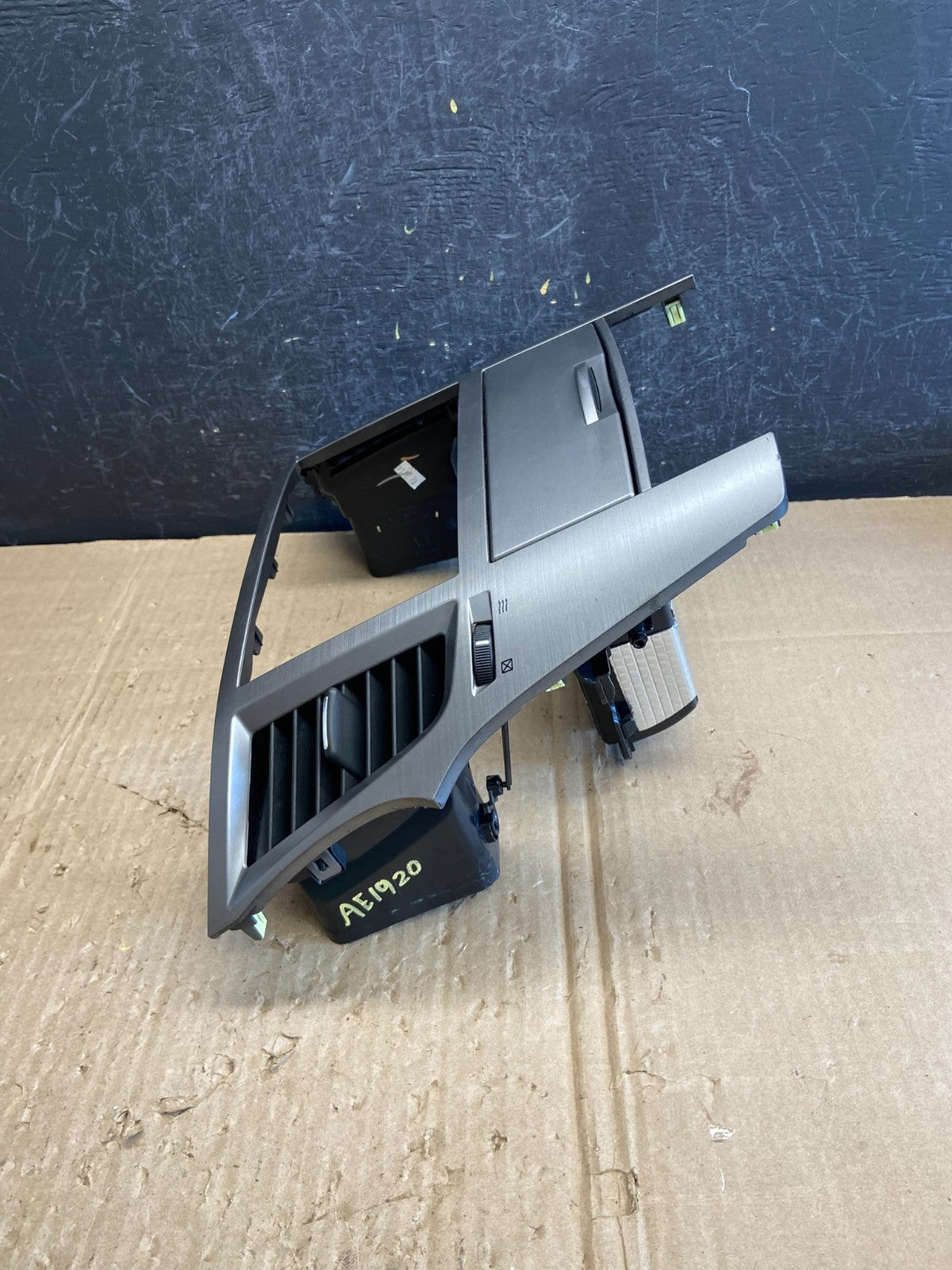 2010 - 2014 Subaru Outback Radio Console Dashboard Center Panel Trim AE1920 DG1