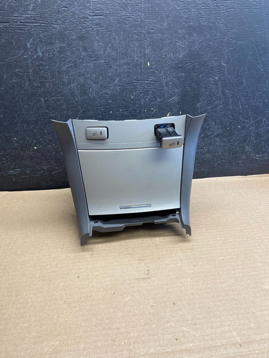 2004 to 2006 Toyota Solara Center Dash Storage Cubby w/ Heated Seats AH1338 DG0