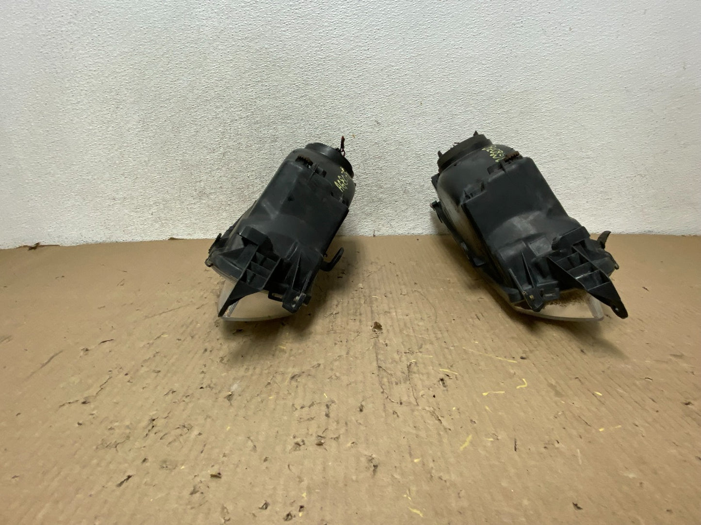1999-2001 Toyota Solara Left+Right Halogen Headlights AG8078 DW7