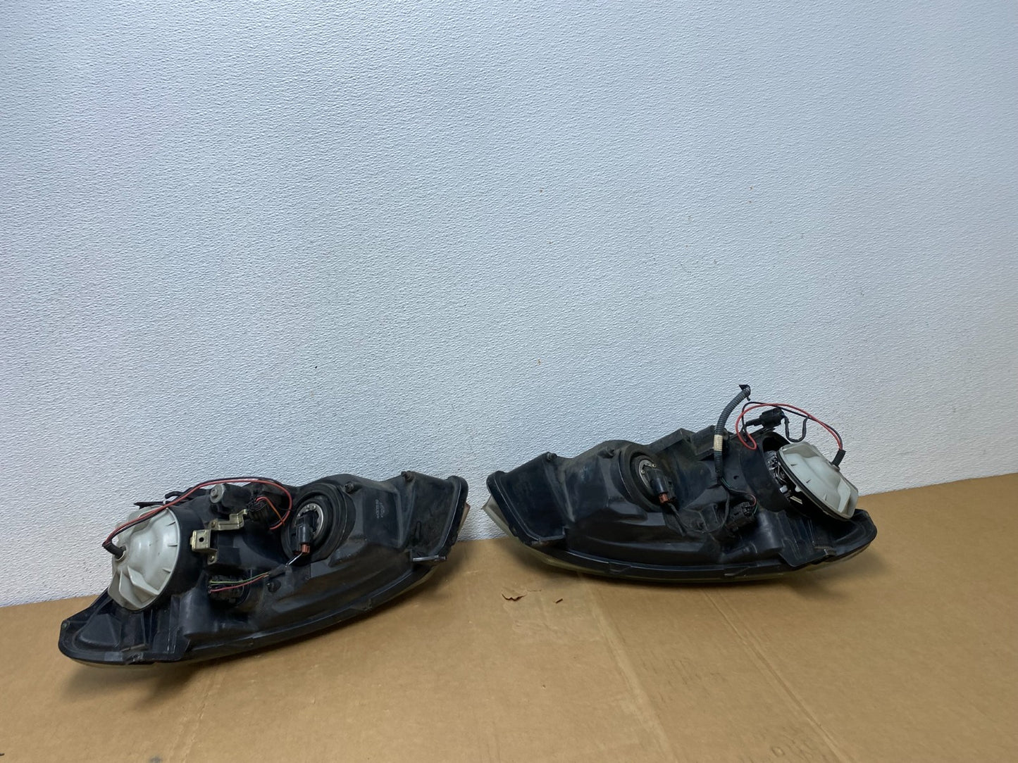 2005 to 2006 Nissan Altima Left+Right Set Halogen Headlights AC8339 DW6
