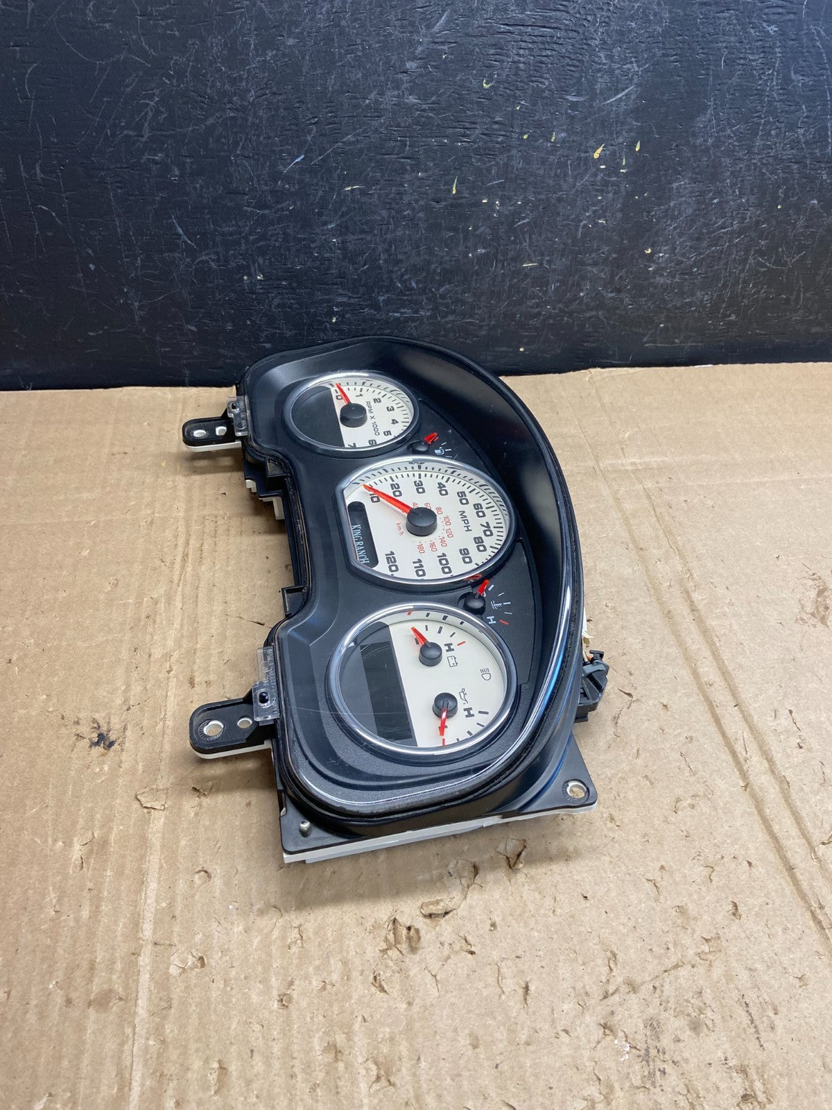 2004 - 2005 Ford F150 F-150 Lariat Speedometer Cluster Gauge ae1878 DG2