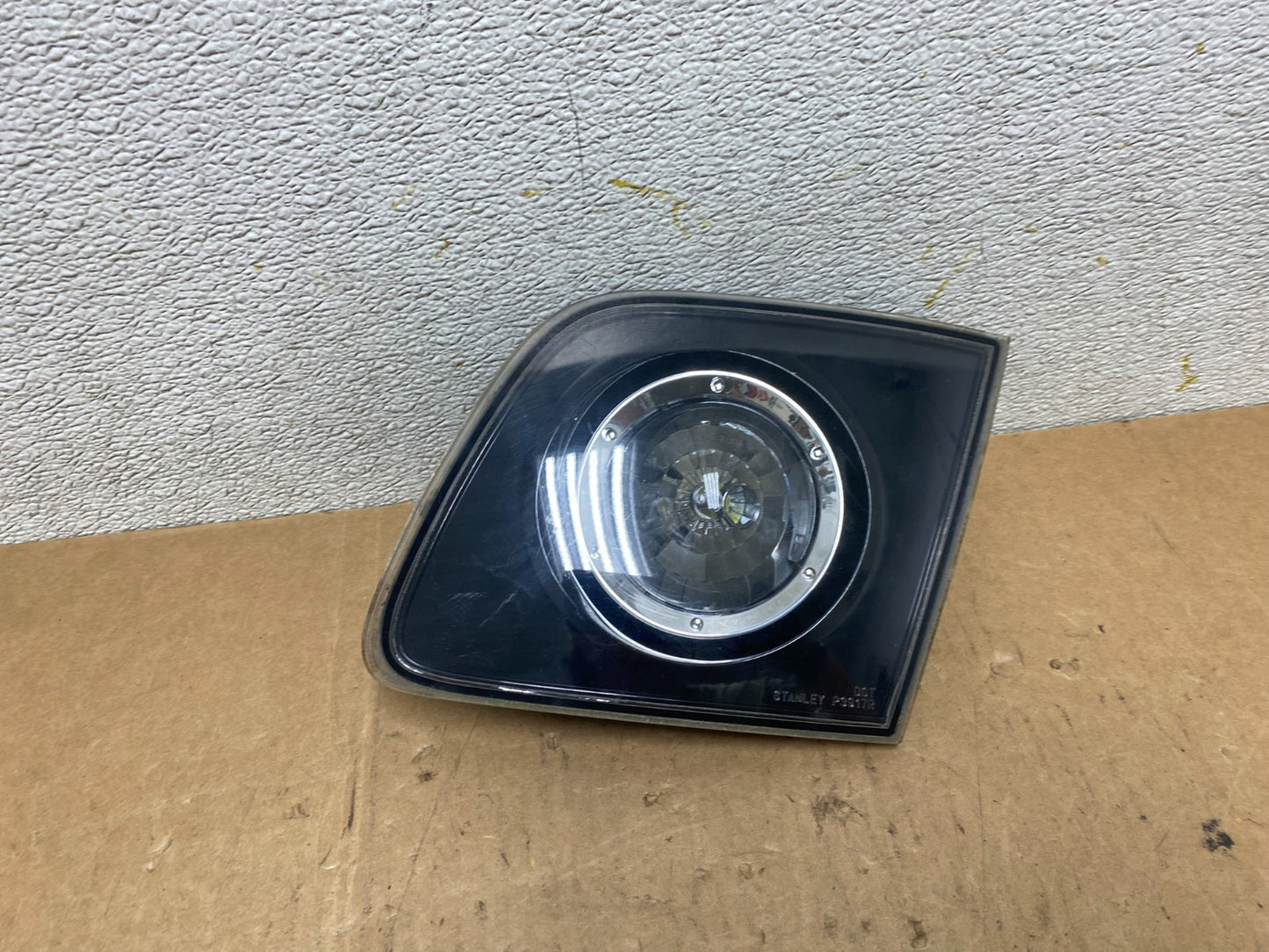 2004 - 2009 Mazda 3 Sedan Right Passenger Rh Side Tail Light inner Q7507 DW0