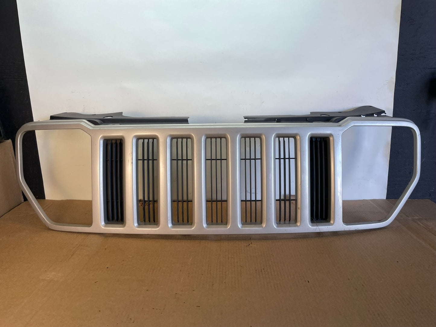 2008 2009 2010 2011 2012 Jeep Liberty Front Upper Grill Grille ag3155 DG0