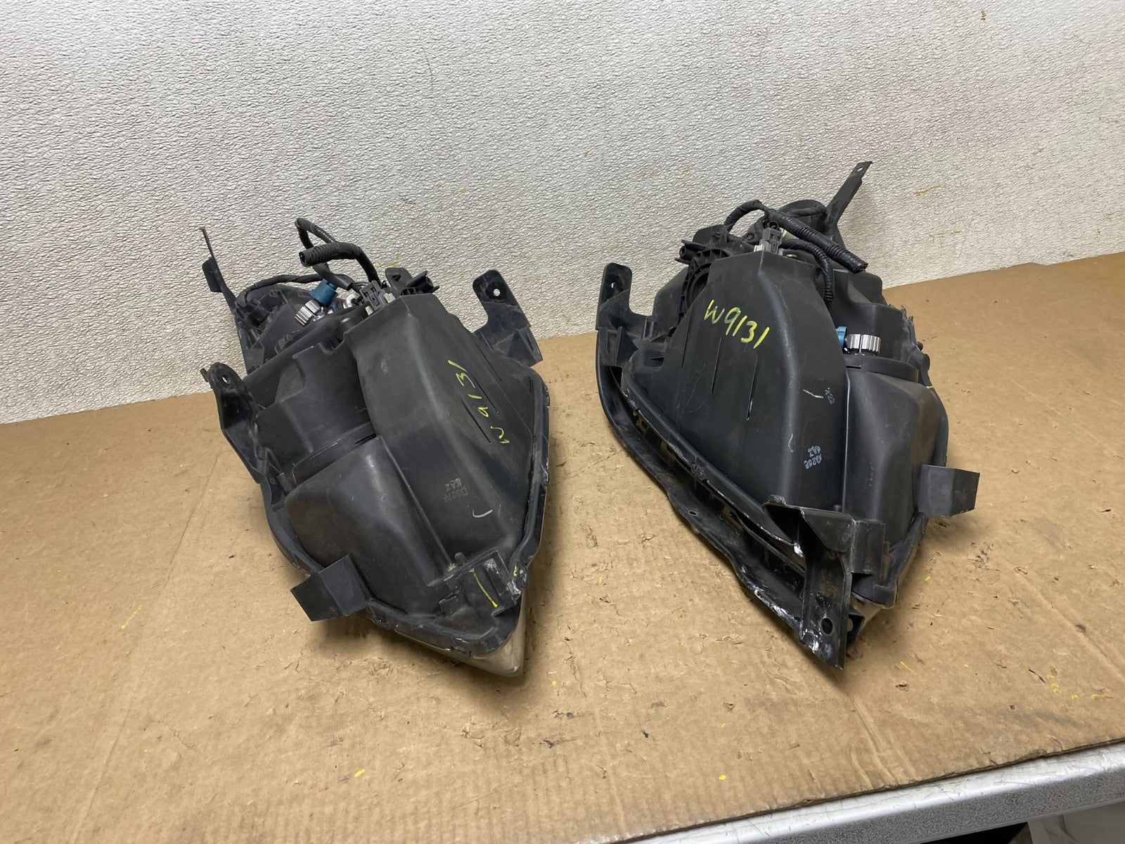 2005 2006 2007 Honda Odyssey Left+Right Set Halogen Headlights W9131 DW18