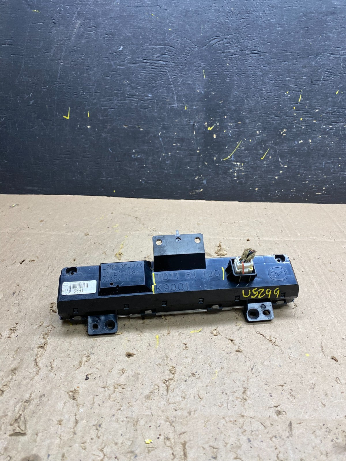 2008 to 2015 Mazda CX-9 Clock Information Display Screen TD11611J0 U5299 DG6