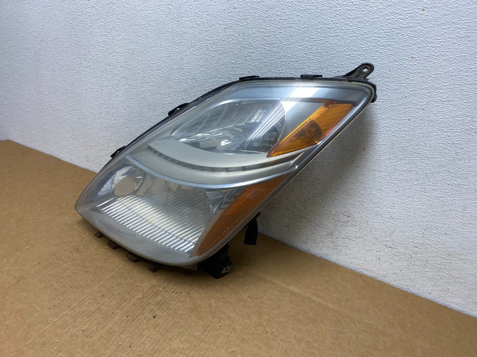 2006-2009 Toyota Prius Left Driver LH Side Blue Headlight Xenon Hid AD4545 DW1