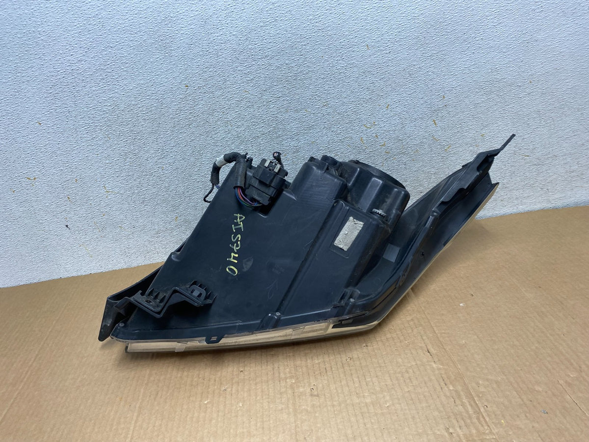 Halogen 2010 to 2016 Cadillac SRX Left Driver LH Side Headlight AI5740 DW6
