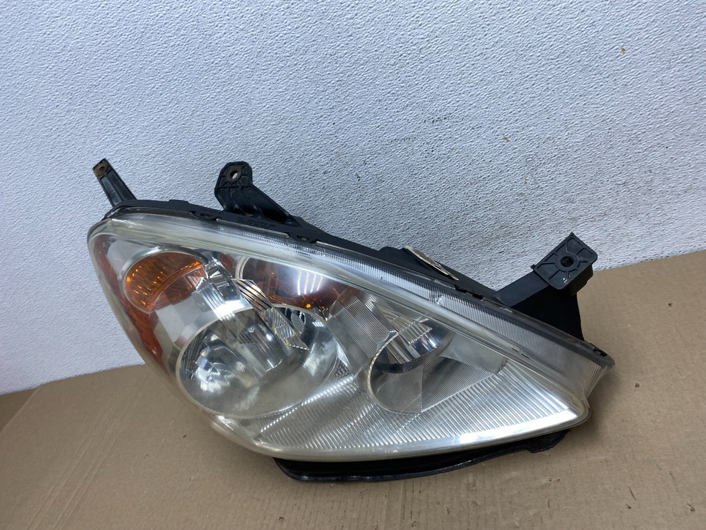 2005 -2006 Honda Crv Cr-v Halogen Headlight Right Passenger Rh AE9491 DW1