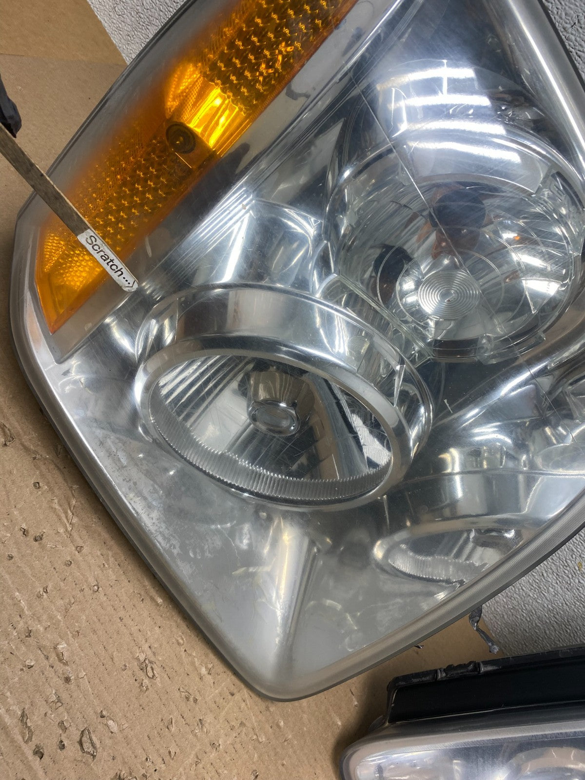 2007 - 2014 GMC Yukon Halogen Headlights Left+Right Side Set R0632 DW5